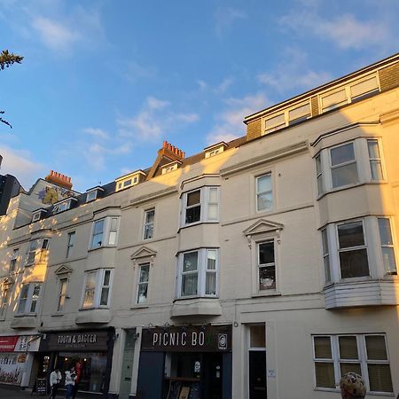 The City Surfer Apartment - By Coastline Retreats - Parking Included - Sleeps 5 - City Centre Bournemouth Exterior foto